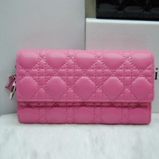 Dior portemonnee CD086 roze in schapenvachtleer Dior portemonnee CD086 roze in schapenvachtleer