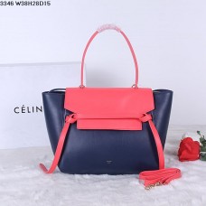 Celine heuptas in marineblauw met roosmotief, gemaakt van natuurlijk kalfsleer. Celine heuptas in marineblauw met roosmotief, gemaakt van natuurlijk kalfsleer.
