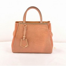 Fendi 2jours Licht Koffiekleurige Tas met Kruisaders/Ferrari-leer, Klein Tasje Fendi 2jours Licht Koffiekleurige Tas met Kruisaders/Ferrari-leer, Klein Tasje