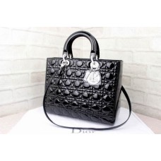 Replica Dior Lady Default handtas van lakleer in zwart Replica Dior Lady Default handtas van lakleer in zwart
