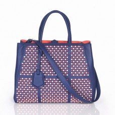 Fendi 2Jours Blauwe Ferrari Lederen Tas met Clinch Bolt sluiting Fendi 2Jours Blauwe Ferrari Lederen Tas met Clinch Bolt sluiting