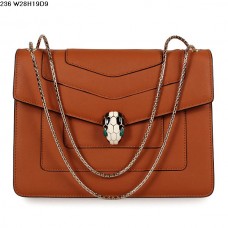 Bvlgari Serpenti GM tas van kalfsleer in aardgeel Bvlgari Serpenti GM tas van kalfsleer in aardgeel