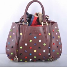 Fendi B Fab grote handtas van koffiekleurig leer met veelkleurige juwelen Fendi B Fab grote handtas van koffiekleurig leer met veelkleurige juwelen