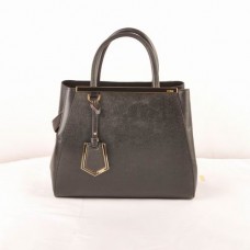 Fendi 2jours kleine tas van zwart leer met kruisaderpatroon Fendi 2jours kleine tas van zwart leer met kruisaderpatroon