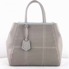 Fendi 2Jours grijze saffiiano lederen clinch-bouttas Fendi 2Jours grijze saffiiano lederen clinch-bouttas