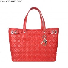 Dior Panarea grote schoudertas van rood lamsleer (goudkleurige hardware) 9626 Dior Panarea grote schoudertas van rood lamsleer (goudkleurige hardware) 9626