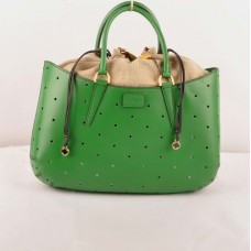 Fendi B Fab Groene Ferrari Lederen Geperforeerde Tas Grote Handtas Fendi B Fab Groene Ferrari Lederen Geperforeerde Tas Grote Handtas