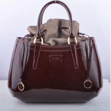 Fendi B Fab grote handtas van donkerrood lakleer Fendi B Fab grote handtas van donkerrood lakleer