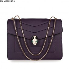 Bvlgari Serpenti GM tas van kalfsleer in paars Bvlgari Serpenti GM tas van kalfsleer in paars