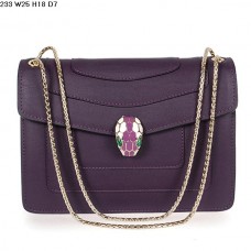 Bvlgari Serpenti GM tas van kalfsleer in paars Bvlgari Serpenti GM tas van kalfsleer in paars