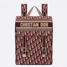 Dior-rugzak in bordeauxrood met schuin geborduurd canvas Dior-rugzak in bordeauxrood met schuin geborduurd canvas