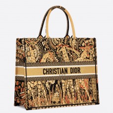 Dior Book Tote Bag in geel met geborduurde dieren op canvas Dior Book Tote Bag in geel met geborduurde dieren op canvas
