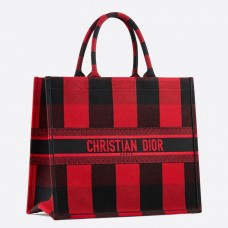 Dior Book Tote Bag in rood/zwart geruit geborduurd canvas Dior Book Tote Bag in rood/zwart geruit geborduurd canvas