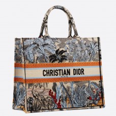 Dior Book-draagtas in denimblauw toile de jouy Tropicalia Dior Book-draagtas in denimblauw toile de jouy Tropicalia