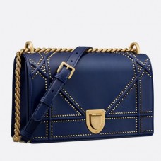 Dior Diorama tas in blauw lamsleer met studs Dior Diorama tas in blauw lamsleer met studs