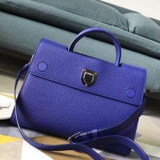 Dior Diorever handtas in blauw kalfsleer Dior Diorever handtas in blauw kalfsleer