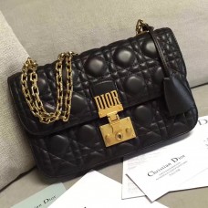 Dior Dioraddict Flap Bag in zwart lamsleer Dior Dioraddict Flap Bag in zwart lamsleer