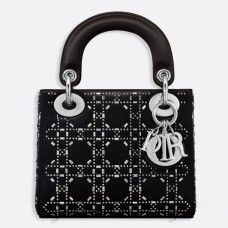 Dior Mini Lady Dior satijnen tas met strasssteentjes en ketting Dior Mini Lady Dior satijnen tas met strasssteentjes en ketting