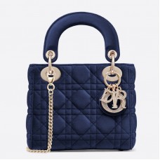 Mini Lady Dior tasje van blauw fluweel met ketting Mini Lady Dior tasje van blauw fluweel met ketting