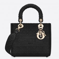 Dior Medium Lady D-Lite tas in zwart geborduurd canvas Dior Medium Lady D-Lite tas in zwart geborduurd canvas