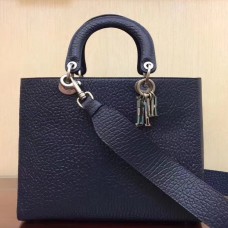 Grote Dior Lady Dior tas in marineblauw Canyon generfd lamsleer Grote Dior Lady Dior tas in marineblauw Canyon generfd lamsleer
