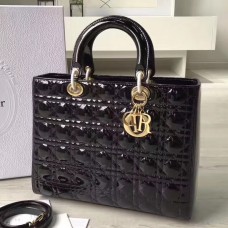 Grote Lady Dior tas van Dior in zwart lakleer Grote Lady Dior tas van Dior in zwart lakleer