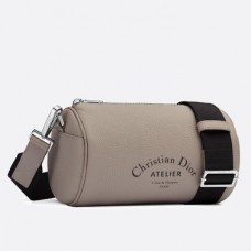 Dior rolkoffer in grijs generfd kalfsleer Dior rolkoffer in grijs generfd kalfsleer