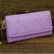 Christian Dior lakleren Cannage Continental portemonnee 0016 lavendel Christian Dior lakleren Cannage Continental portemonnee 0016 lavendel