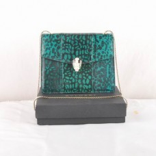 Bvlgari Serpenti schoudertas van leer met slangenpatroon, groen, modelnummer 605 Bvlgari Serpenti schoudertas van leer met slangenpatroon, groen, modelnummer 605