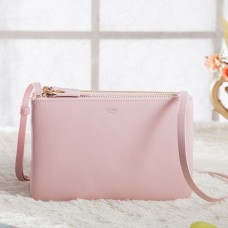 Celine Small Trio Crossbodytas in roze kalfsleer Celine Small Trio Crossbodytas in roze kalfsleer